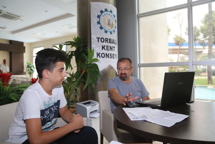 Belediyeden Öğrencilere Teog Desteği