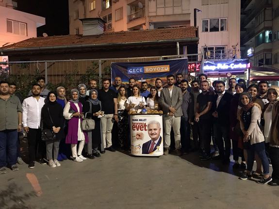 AK Gençlerden Sahurda Boyoz