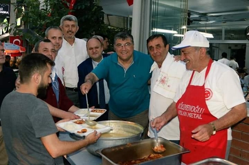 İZMİR’DE YAŞAYAN ÇANAKKALE’LİLER İFTARDA BULUŞTU