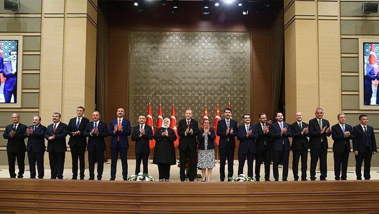 Yeni bakanlar ne kadar maaş alacak