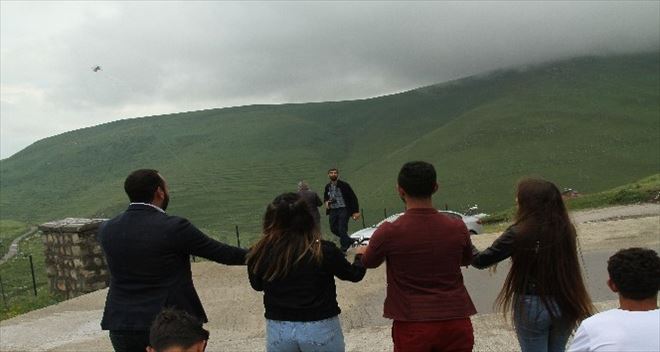 Karadağ'a Yansıyan Atatürk'ün Silüeti Bulut Engeline Takıldı