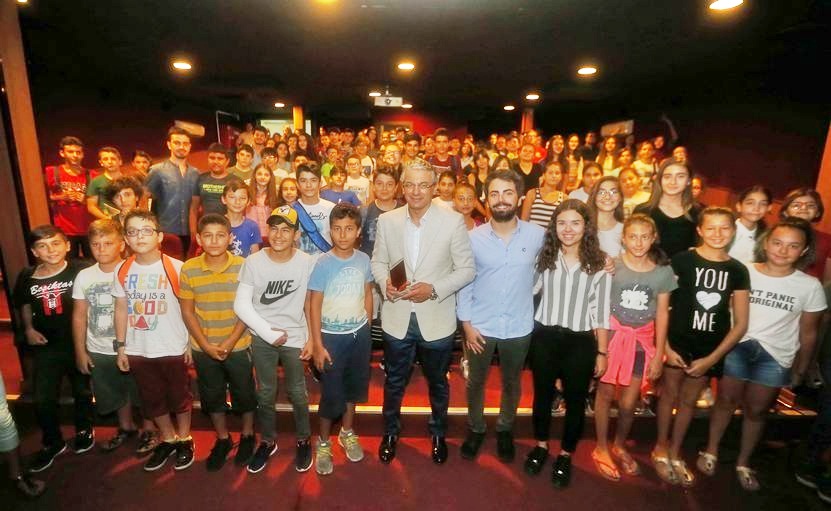 Akpınar, Dünya Gençleriyle Buluştu