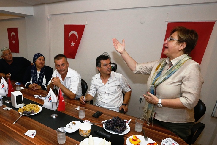 Kütahyalılardan Başkan Pekdaş’a Sürpriz