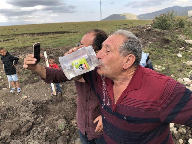 Kars'ın Digor'da Çocuklar buldu, köylüler kendinden geçti