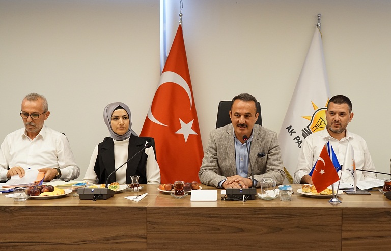 AYDINLIK GÜNLER YARINDAN DA YAKIN