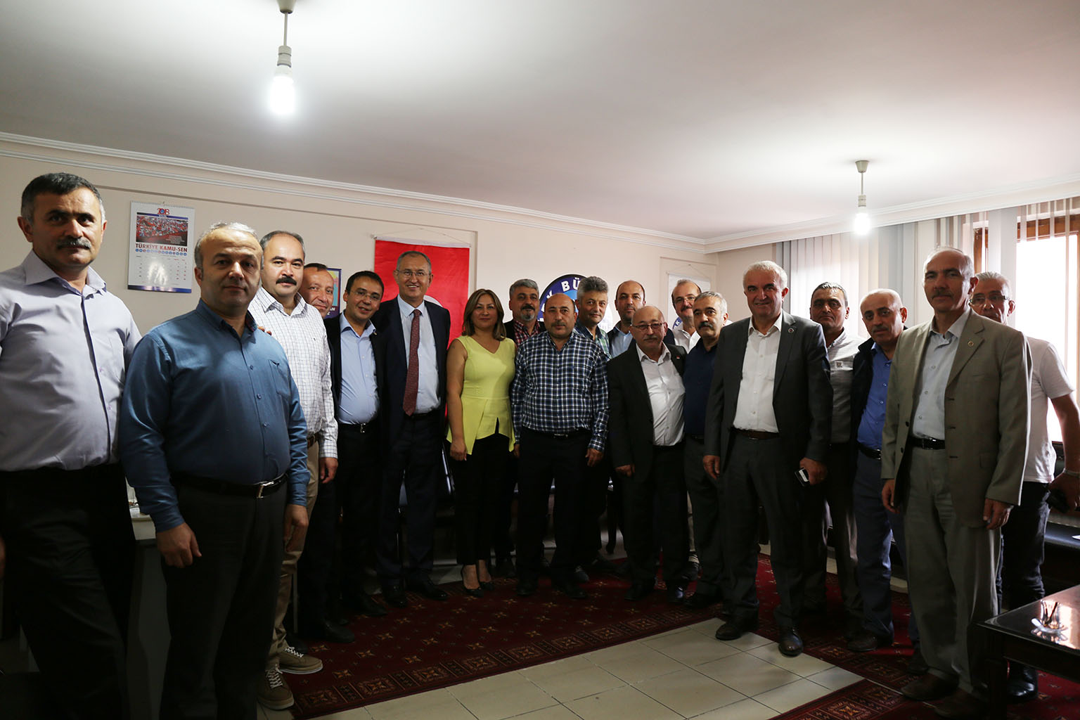 Sertel, iki günde 16 kurumu ziyaret etti