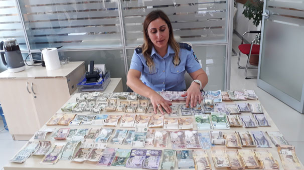  DÖVİZ BÜROSU GİBİ !