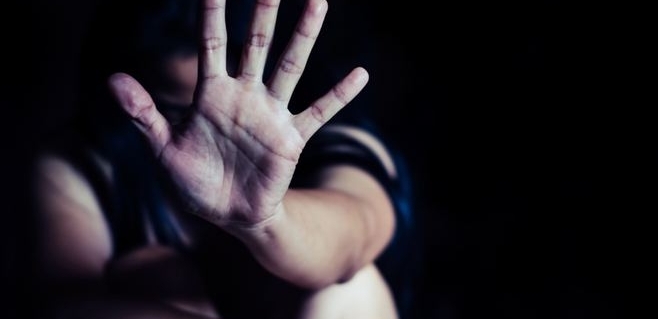 Zihinsel engelli kızı hamile bıraktılar