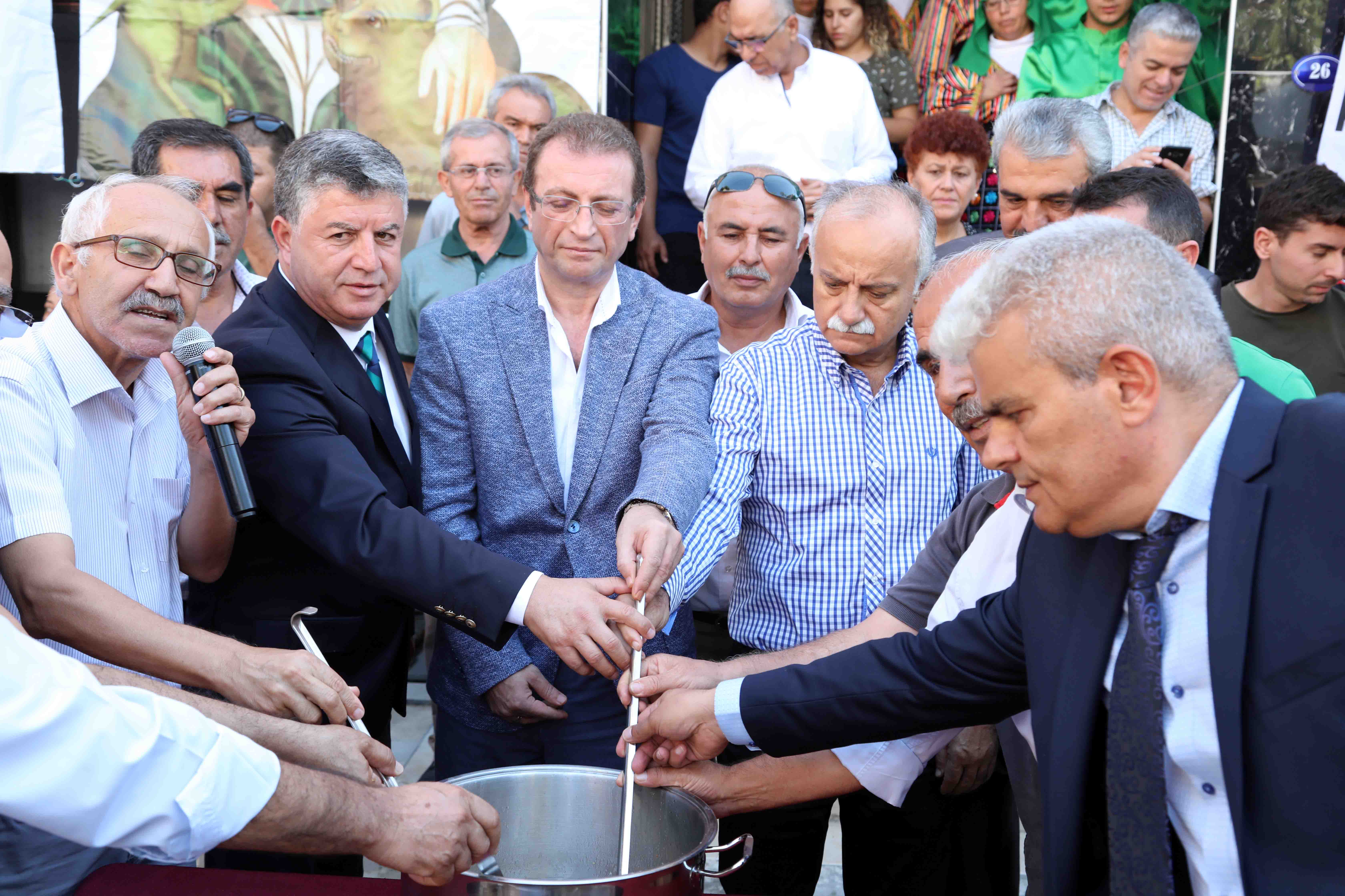 BAŞKAN KARABAĞ, AŞURE KARDI