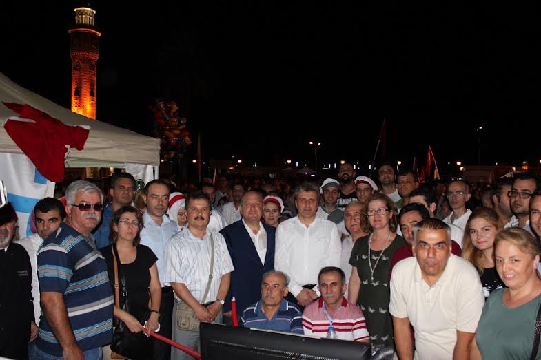 İŞKUR İzmir'den Demokrasi Nöbeti çıkarması