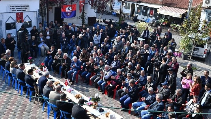 GELEN BENİ GEÇMEK ZORUNDA