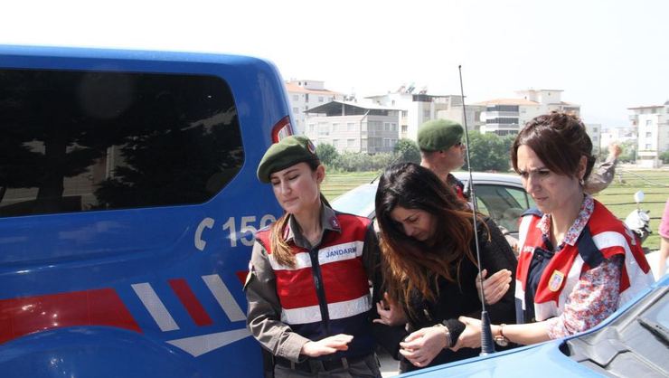 Kazma kürek olmadığı için babalarının cesedini yakmışlar!