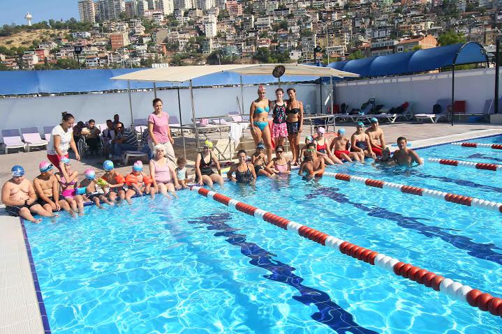 Bayraklı Belediyesi engellilerin yanında olmaya devam ediyor