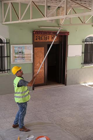 Buca’da ibadethaneler bakıma alındı
