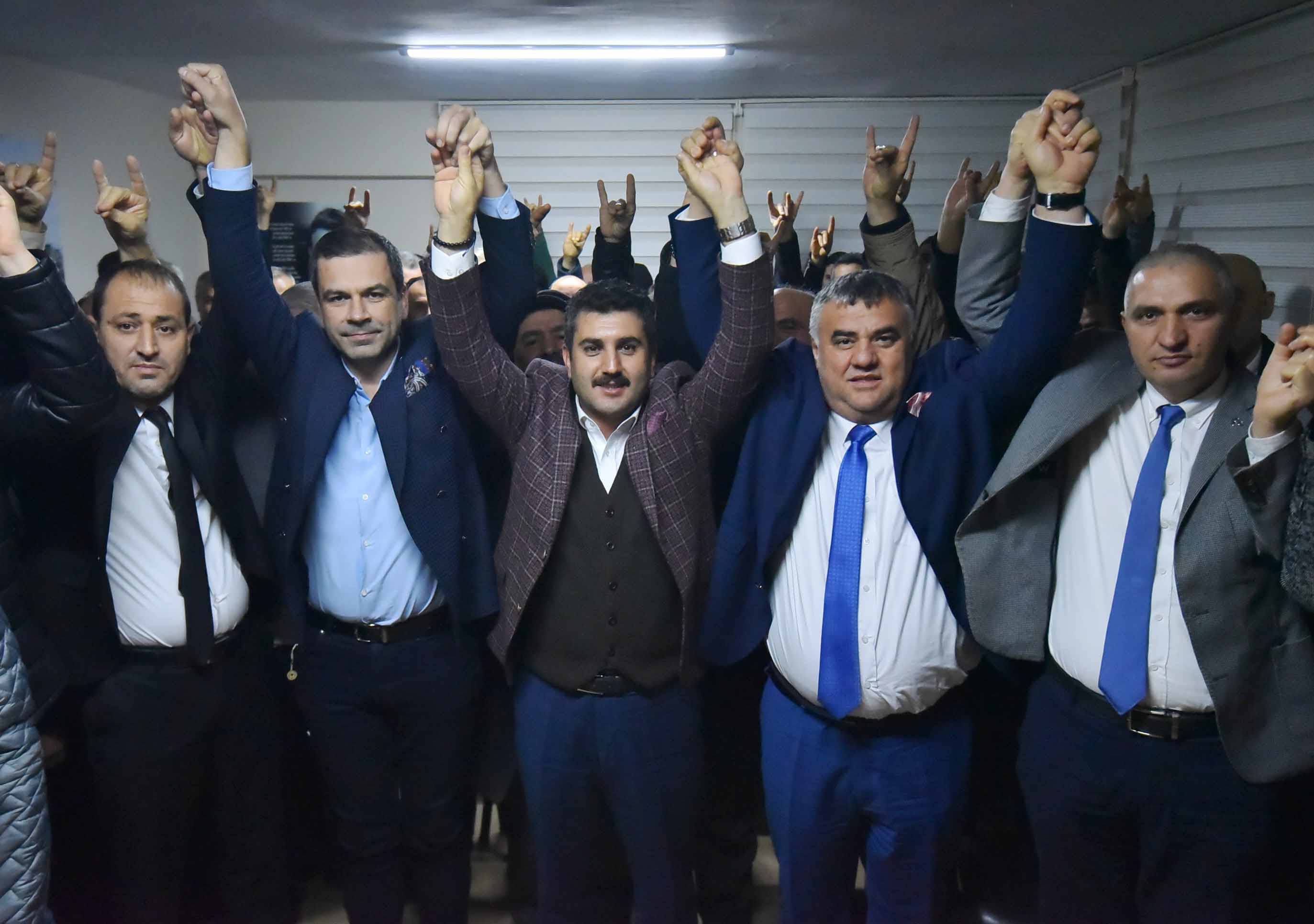 Uğurlu'dan MHP'ye ziyaret