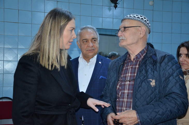 Karabağlar’da Başkanın Adını Bilmiyorlar