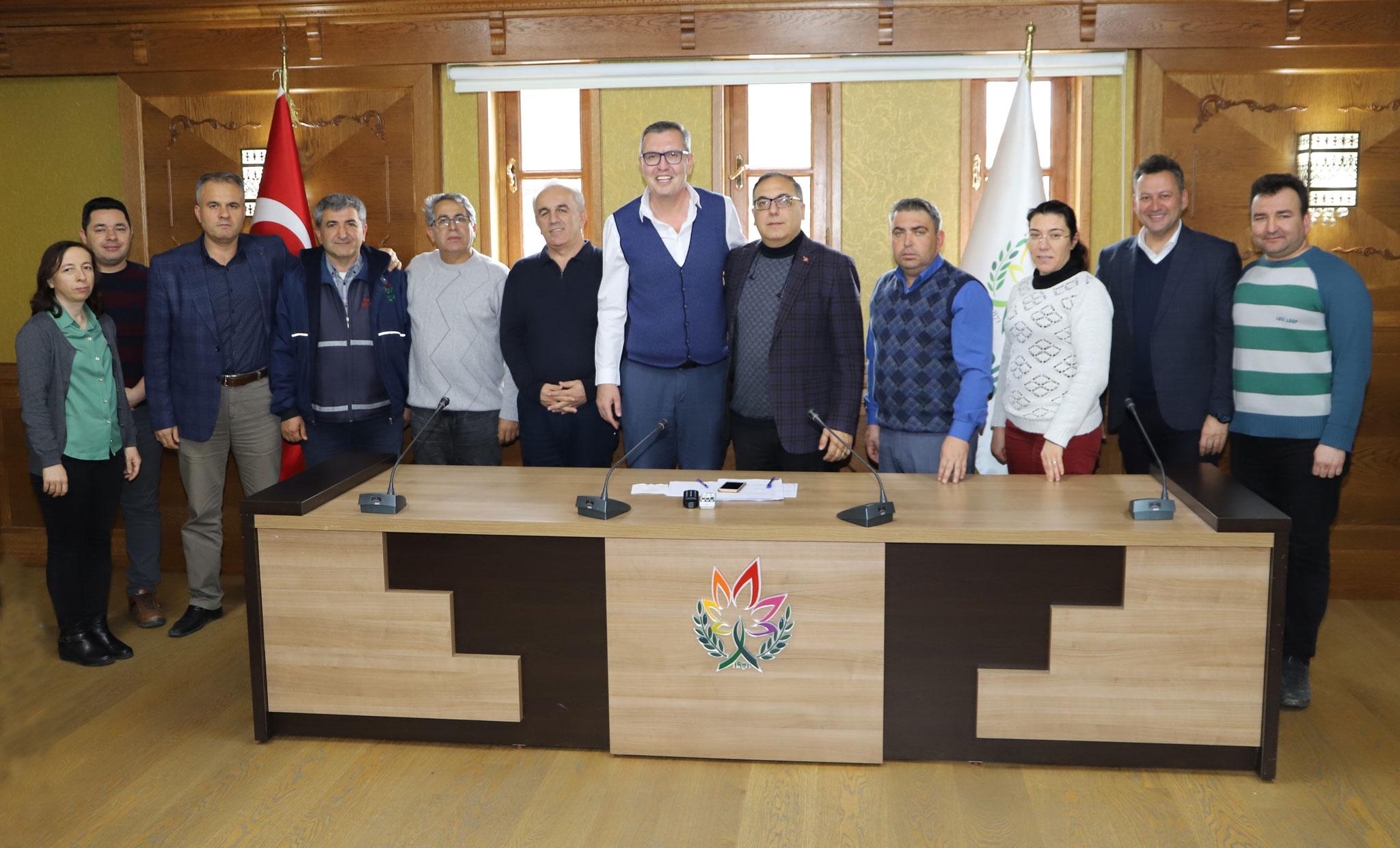 Bayındır Belediye Başkanı Dr. Ufuk Sesli Personelinin Yanında Olmaya Devam Ediyor