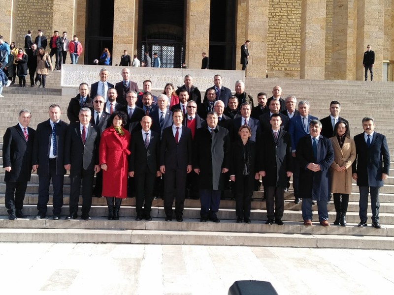 CHP İzmir adayları Anıtkabir'de