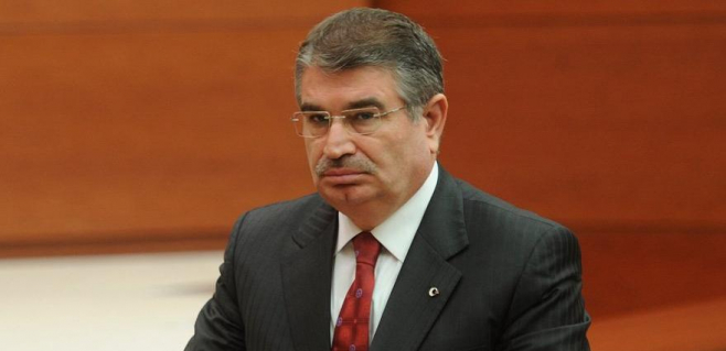AKP’li eski bakan İYİ Parti’den aday oldu!