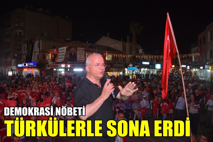 Demokrasi Nöbeti Türkülerle Sona Erdi