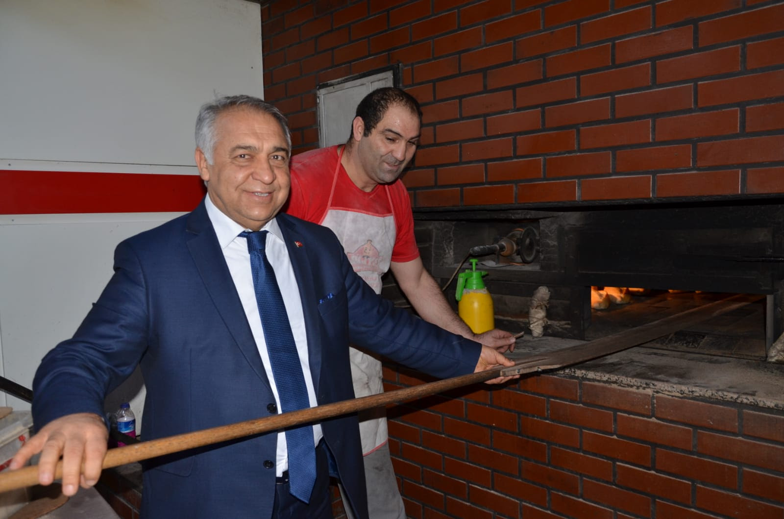 Emekçilerin ekmeğiyle oynamayız, oynatmayız