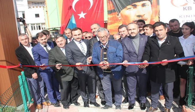 Fırat Çakıroğlu Parkı Kınık'ta törenle açıldı