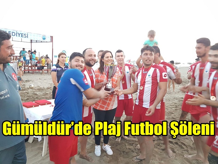 Gümüldür’de Plaj Futbol Şöleni