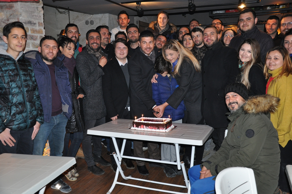 Fatih Gürbüz'e üst üste doğum günü sürprizi