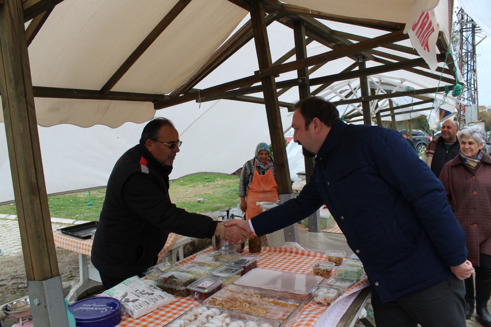 UTKU GÜMRÜKÇÜ’DEN SASALI ÇIKARMASI!