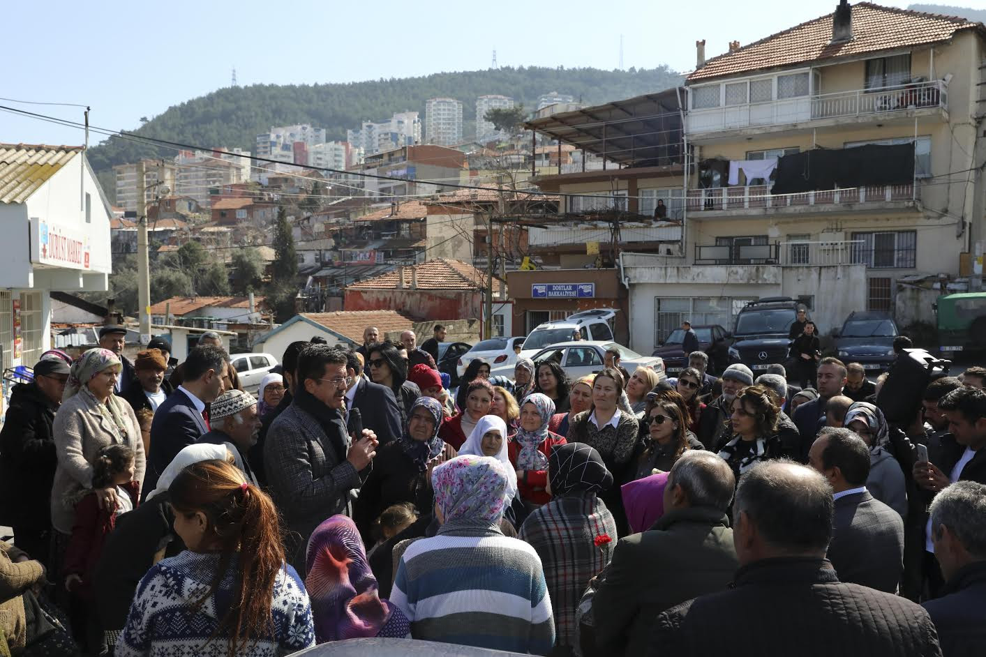 Zeybekci: İZMİR, İZMİRLİLERİN KALESİ
