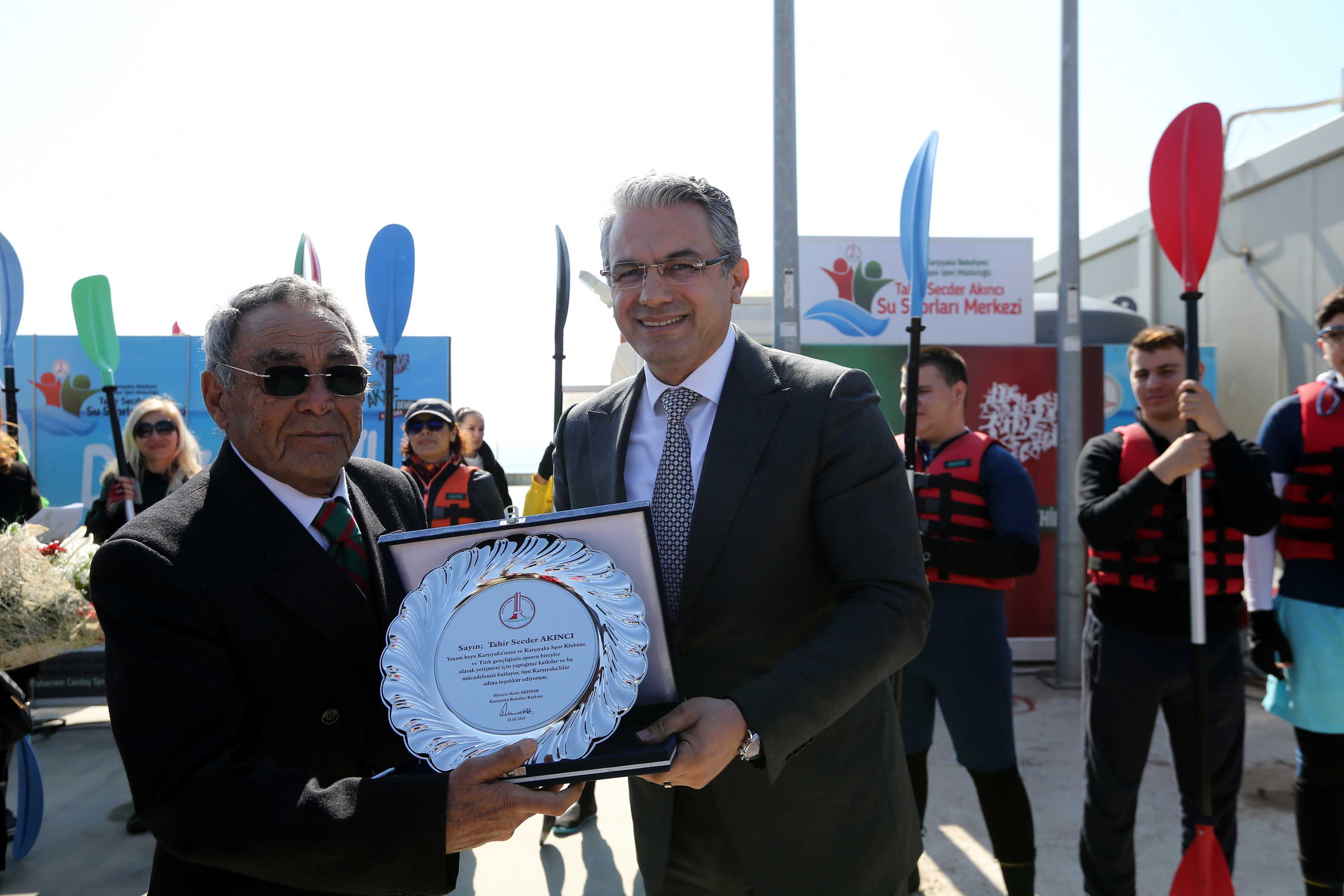 Karşıyaka’dan ‘Secder Akıncı’ya vefa