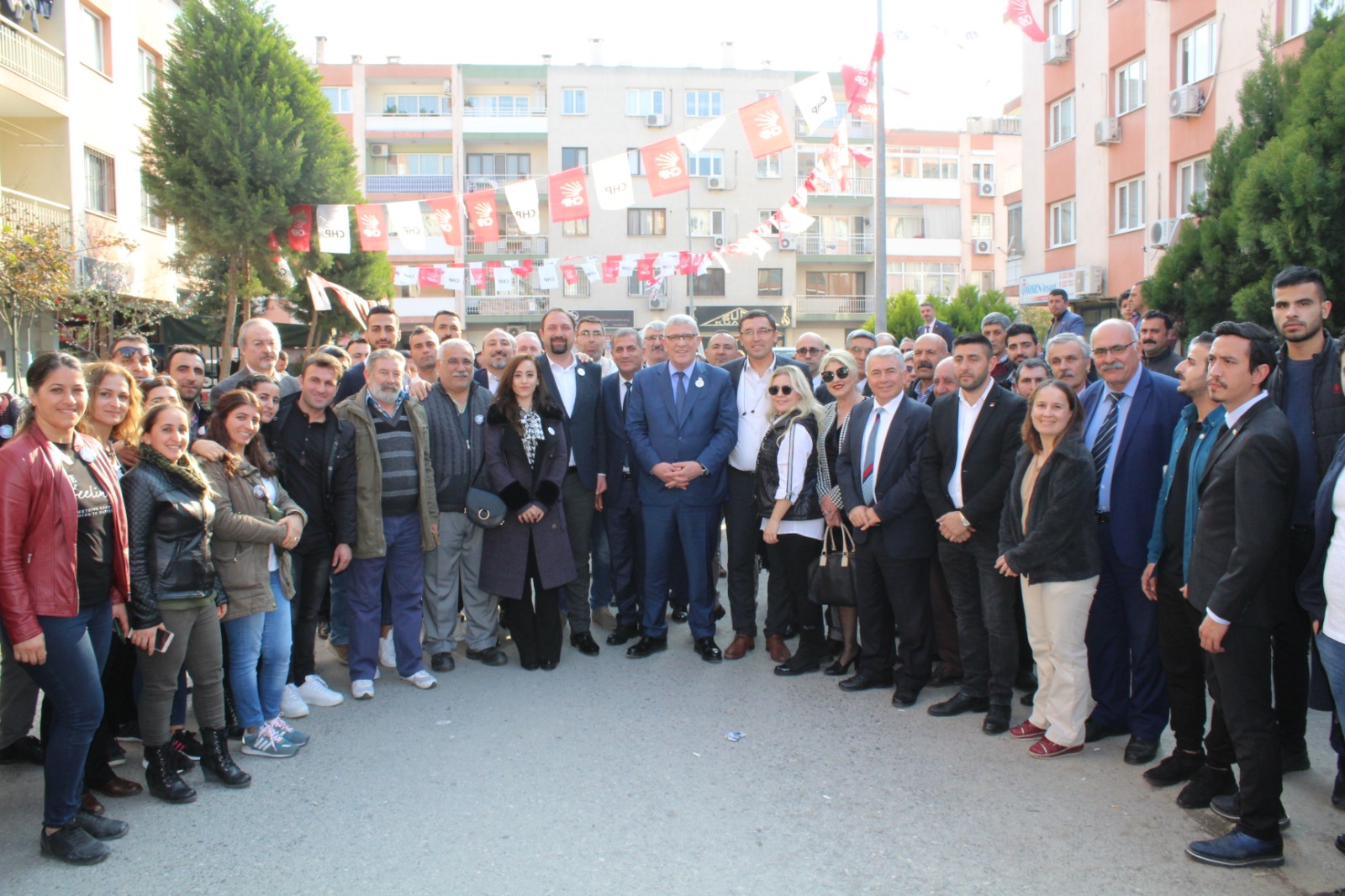 “MİLLET İÇİN GELİYORUZ, HİZMET İÇİN GELİYORUZ”