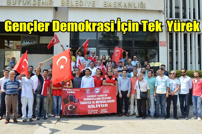 Gençler Demokrasi İçin Tek Yürek
