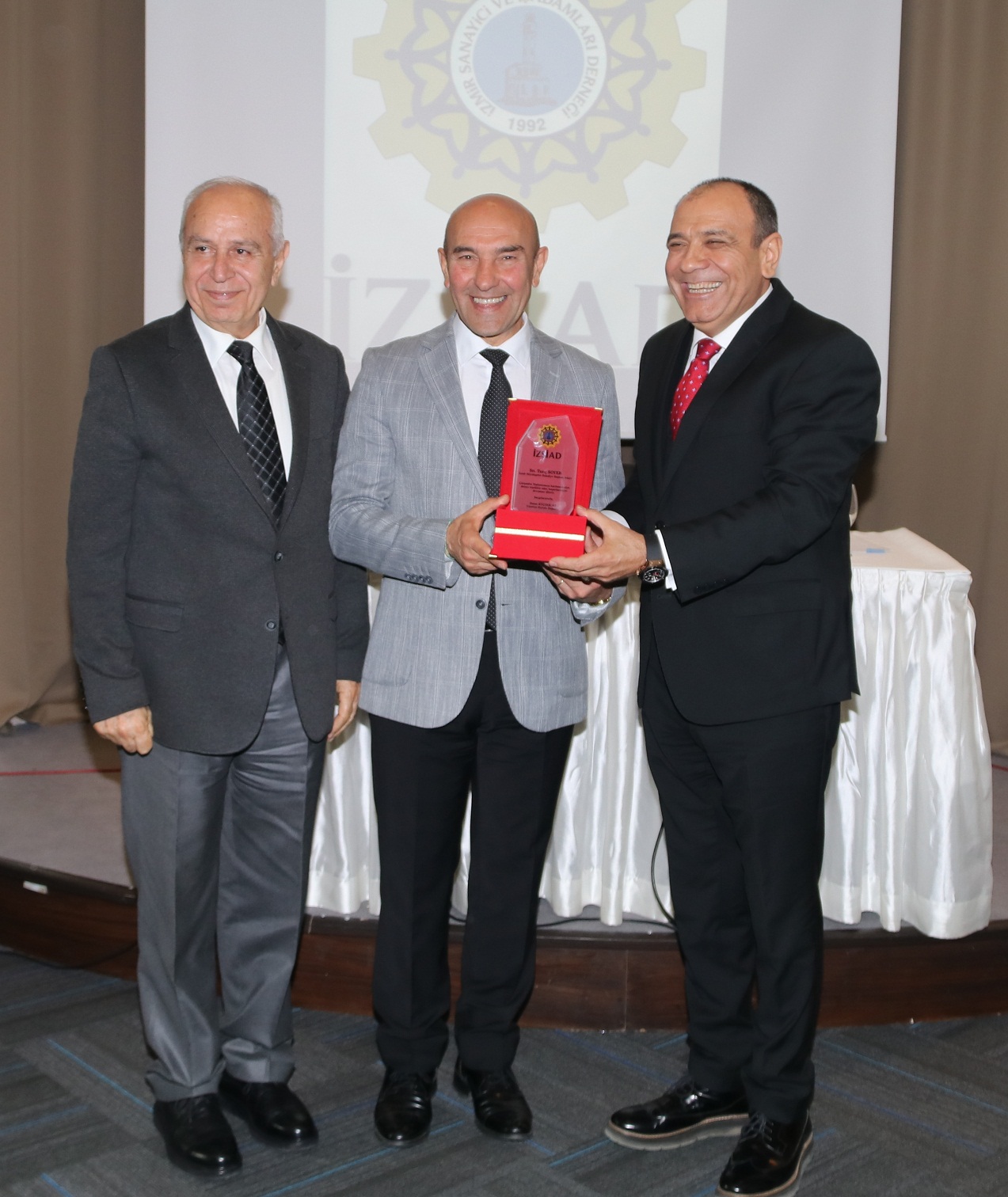 Tunç Soyer: "Benim ideolojim İzmirizm"