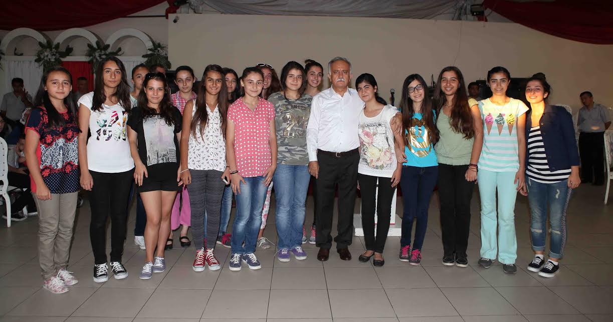 Bayraklı’nın çocukları başarılarını taçlandırdı
