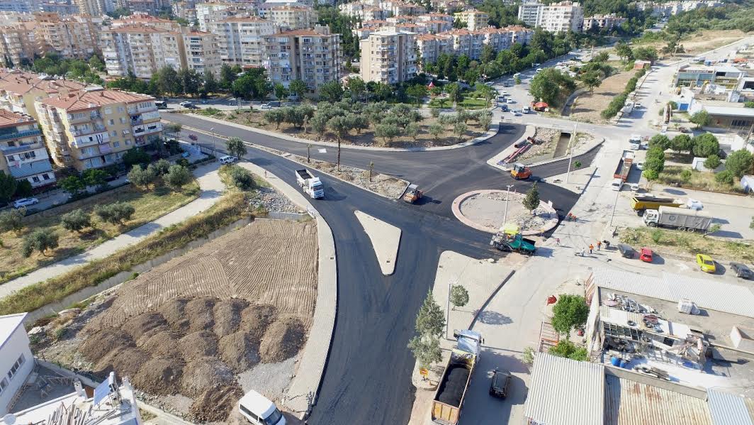 Bornova Belediyesi’nden yol hamlesi
