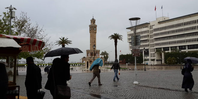 Ege'de hava hafta sonu serin ve yağışlı