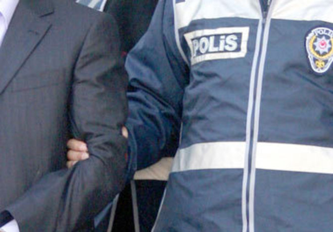 Aliağa'da 2 kişi FETÖ'den tutuklandı