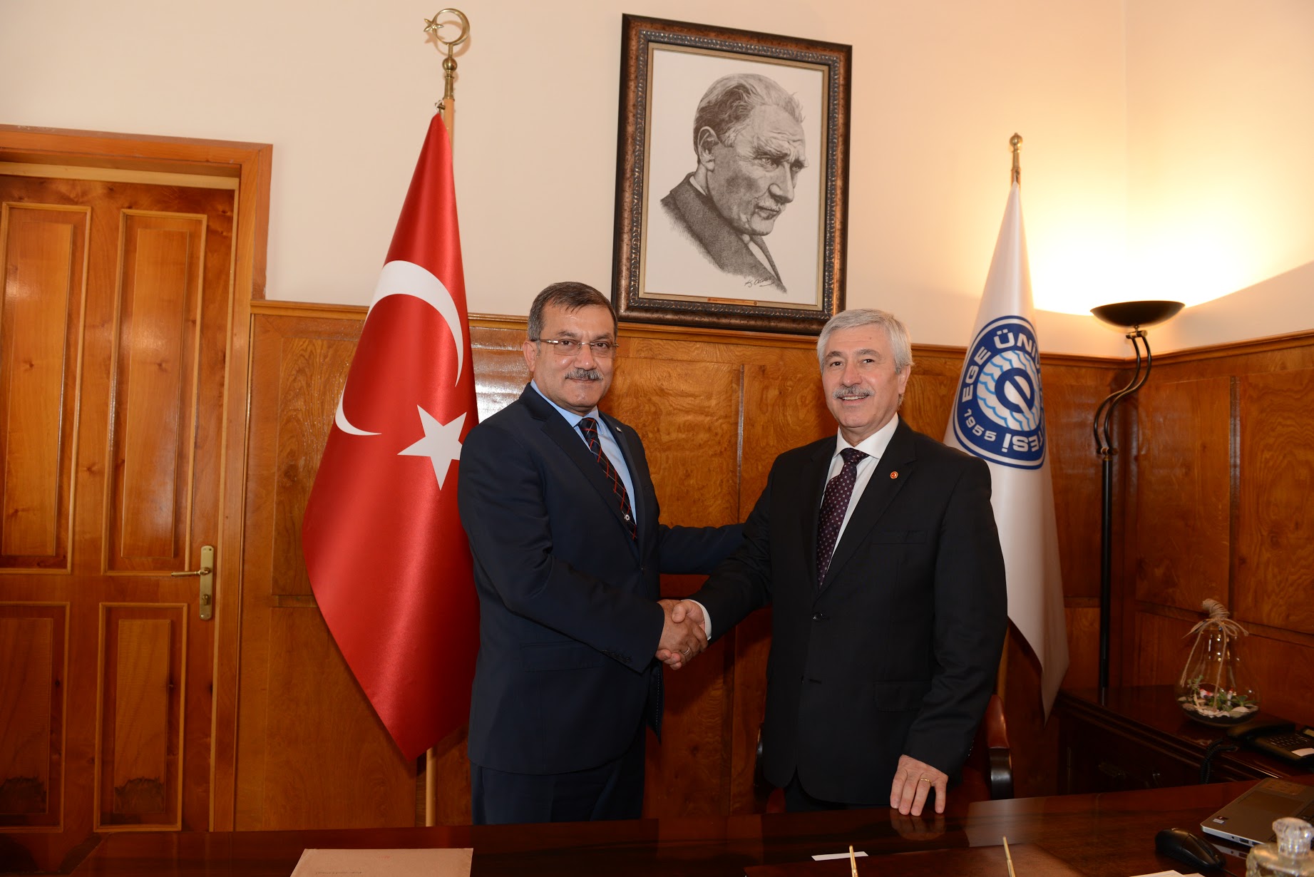 İl Emniyet Müdürü Uzunkaya Rektör Prof. Dr. Hoşcoşkun’u Makamında Ziyaret Etti