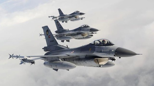 Türk F-16'lar IŞİD'i Vuruyor!