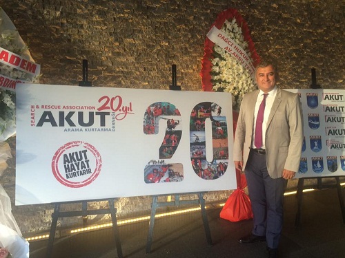 "AKUT'TAN HERKES İÇİN ACİL SAĞLIK DERNEĞİNE DAVET..."