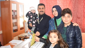 Başkan uğurlu oyunu kullandı