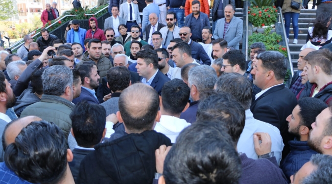 CHP’li Kılıç’tan pazarcı protestosuna çözüm sözü: Halkın tarafındayım