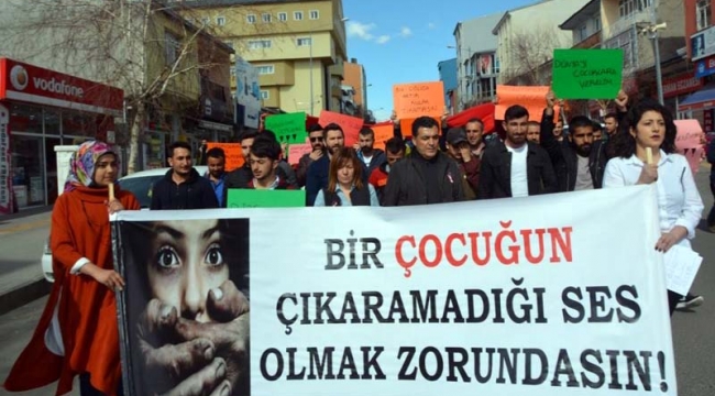 ARDAHAN'DA, ÇOCUK VE KADIN İSTİSMARINA TEPKİ