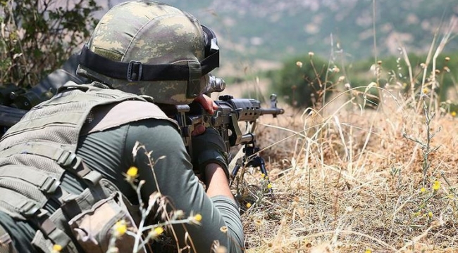 Bakan Akar'dan flaş 'yeni askerlik sistemi' açıklamas