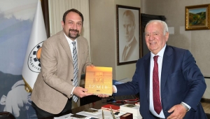 BAŞKAN GÜMRÜKÇÜ’YE KARADENİZLİLERDEN DESTEK