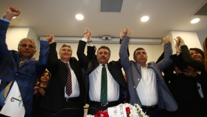 BAYRAKLI'DA 'SERDAR SANDAL' MESAİYE BAŞLADI