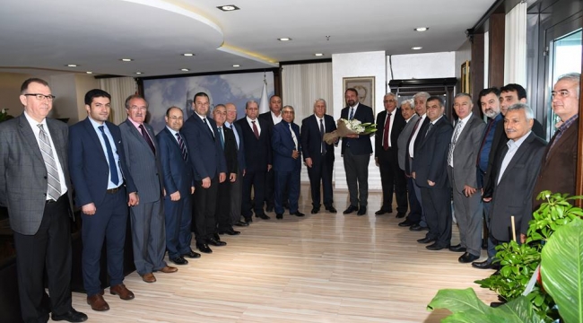 ESNAF BİRLİĞİNDEN GÜMRÜKÇÜ'YE TAM DESTEK