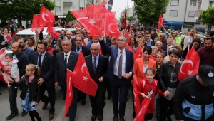 Gaziemir’de ‘bayram havası’ 23 Nisan coşkusu hafta boyu sürecek