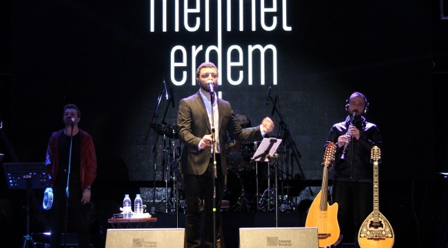 Mehmet Erdem konseri Gaziemir’i salladı